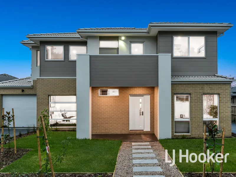 Three brand-new townhouses, just moments from the train station