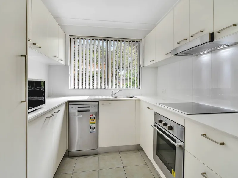 Two bedroom townhouse in a great location