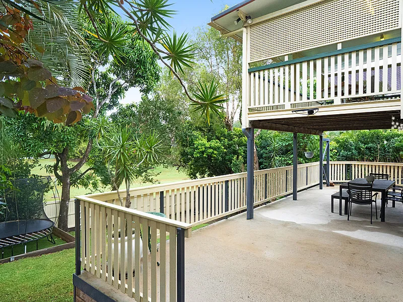 Private Family Home on the Park