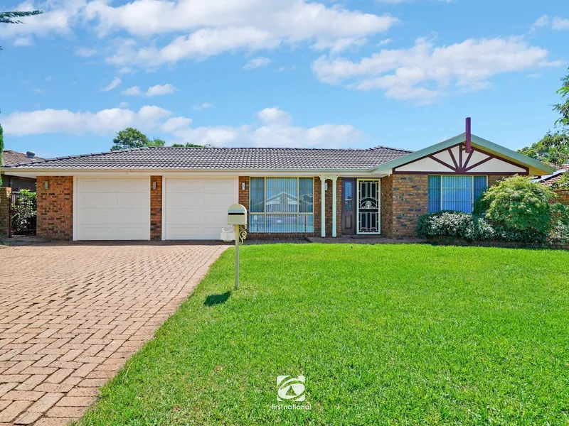 | Location | Entertain | Renovated | 821m2 | Pool |