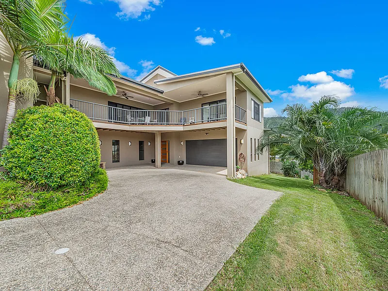 Large family home with sea views 