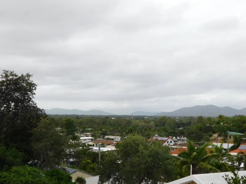Huge 1233 m2 – Great Views and Back Drop– Easy Build Block