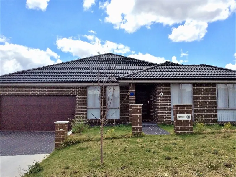 Spacious 4 bedroom Family home for rent in Minto