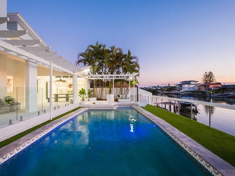 RARE OFFERING IN THIS TIGHTLY HELD EXCLUSIVE ENCLAVE OF BROADBEACH WATERS