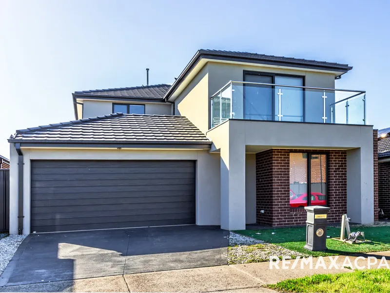 Perfect Family Home with Modern Elegance – 6 Butternut Way, Tarneit VIC 3029