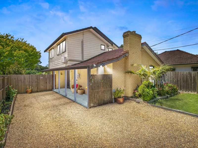 Spacious Family Home - Amazing Location - 5 Bed, 2 Bath, Large Secure Rear Garden