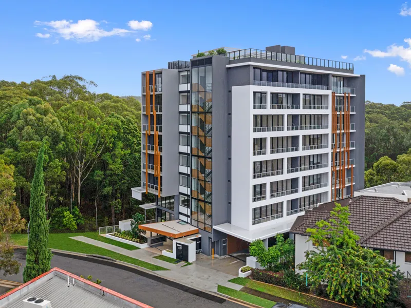 **APPLY NOW for PRE-APPROVAL** BRAND NEW, Modern Apartment - North Facing Conveniently Located!