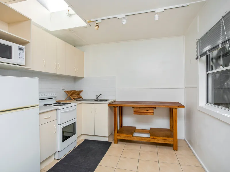 One bedder located in beachside location