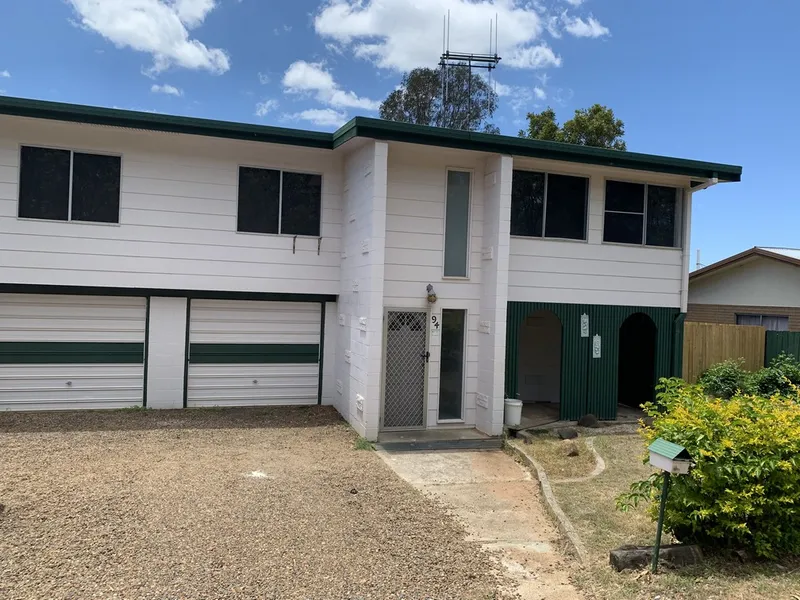 RENOVATED FAMILY HOME CLOSE PROXIMITY TO ALL AMENITIES