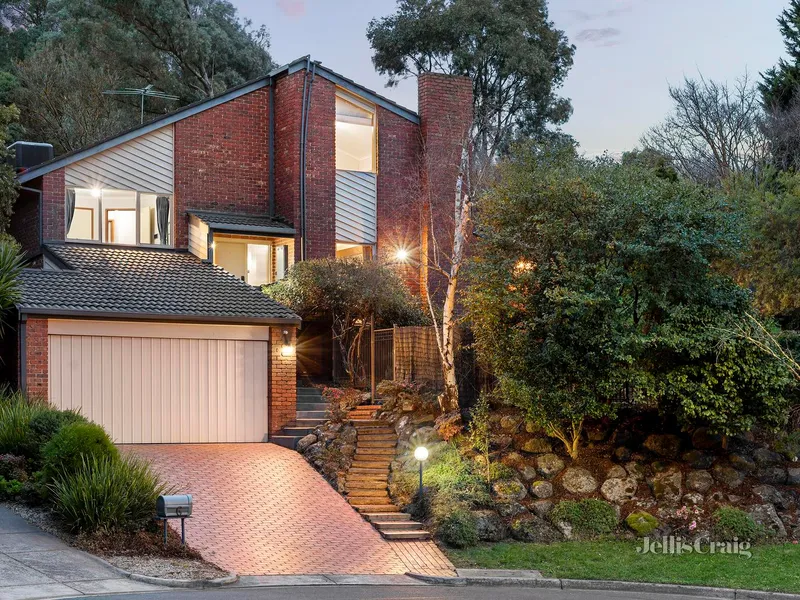 Elevated views neighbouring Milgate Park Estate, zoned to EDSC