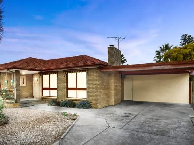 Spacious family home in the heart of Werribee!