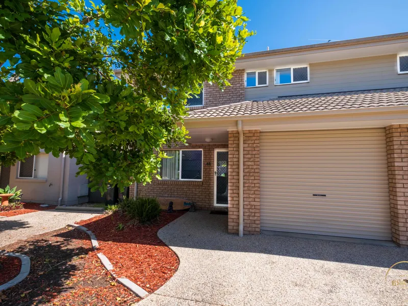 Great Location, Walk to all amenities