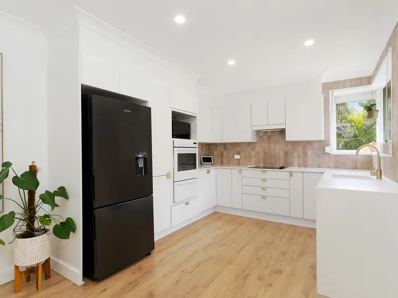 Charming parkside retreat offers superb convenience
