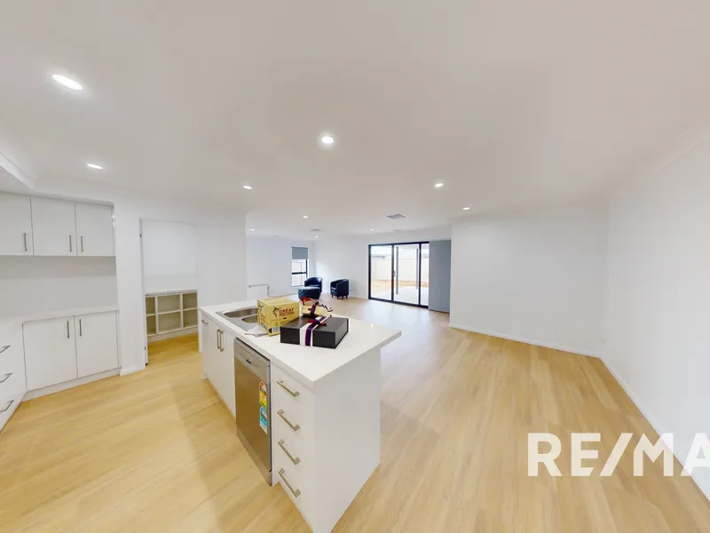 Immaculate 3 Bedroom Unit