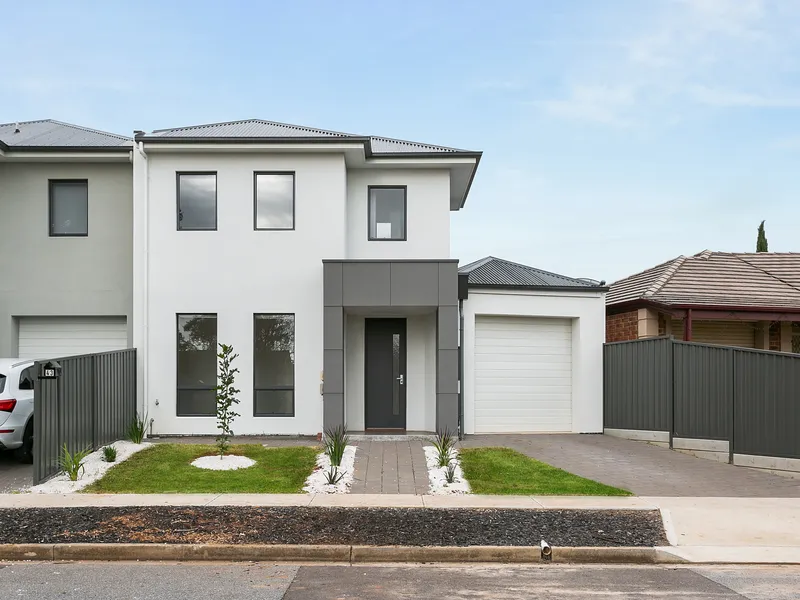 Large Torrens Title Spacious Modern Home ~ Low Maintenance, Convenient and More!