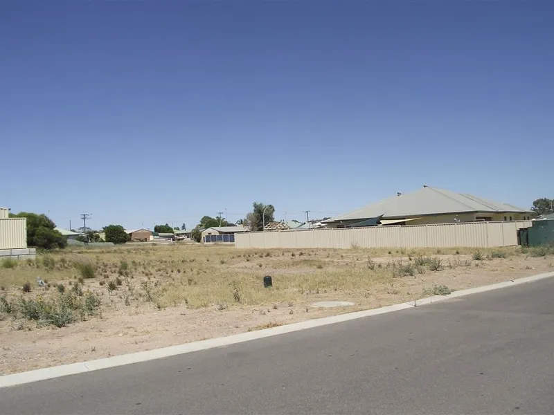 Reduced to Sell Today  !  Large block in popular Estate !