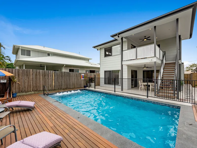 Architectural Elegance With Dual Living Like You Have Never Seen Before - Luxury Built In ground Pool - Walk to Shopping