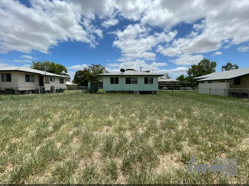 TIDY 3 Bedroom- Ready to Move Now