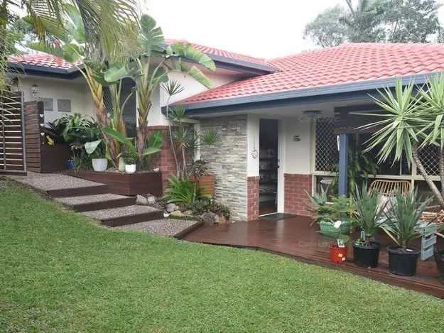 STUNNING HOME, MUST SEE!