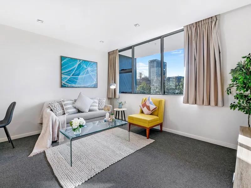 Light filled apartment, in North Sydney CBD.