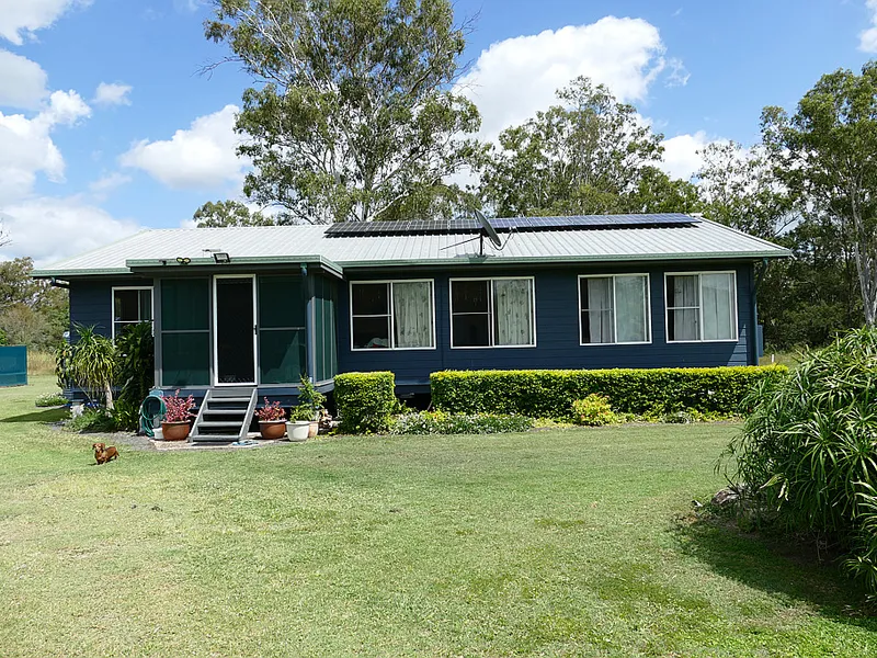 Family home on acreage property only minutes to Miriam Vale
