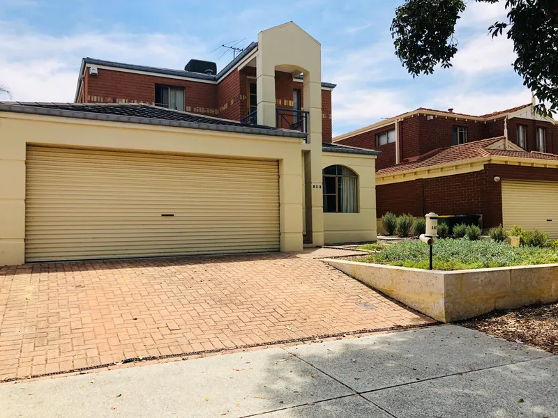 Modern Double Storey Home in Great Location
