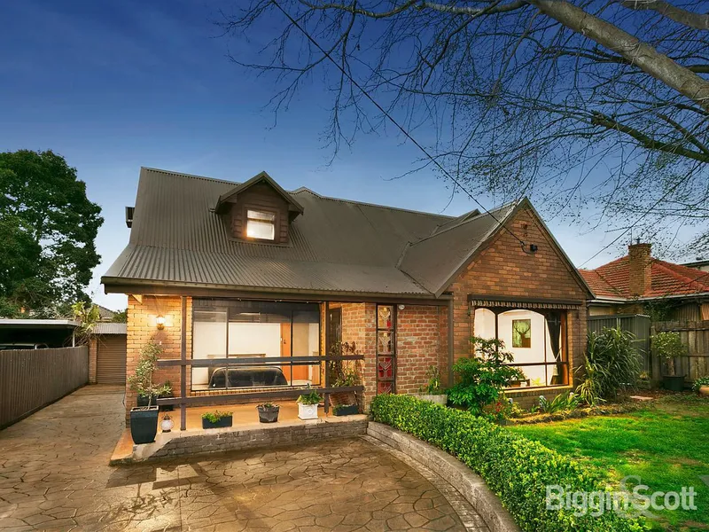 CAPTIVATING CHARMS & FUTURE POTENTIAL A WALK TO FOREST HILL CHASE!