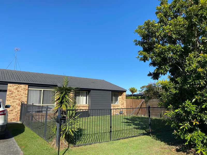 🏡 For Rent: Neat and Spacious 3 Bedroom Duplex in Quiet Area