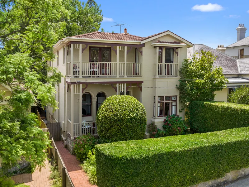 Idyllic family Federation in the heart of Mosman