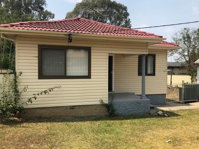 Neat and Tidy 3 Bedroom Family Home!!