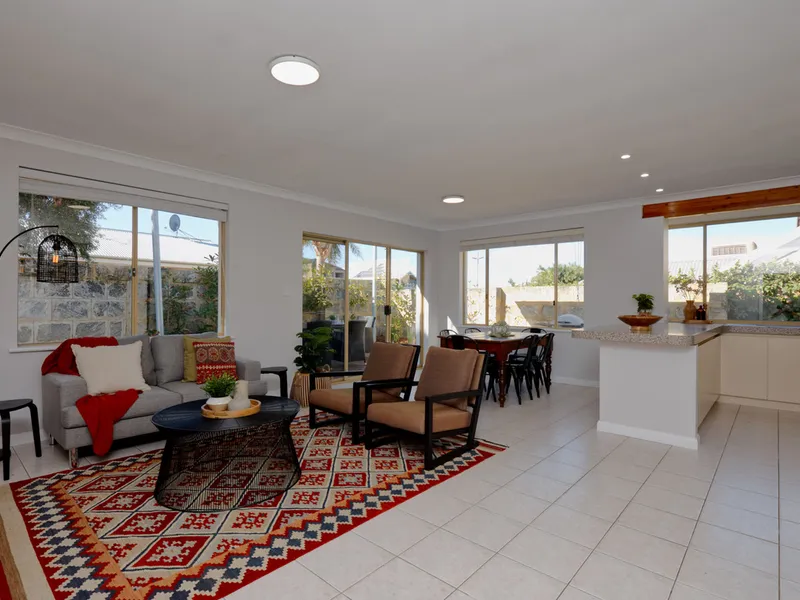 COMING SOON- PREVIEW VIEWING 12.00-12.30 SUNDAY 5th JUNE