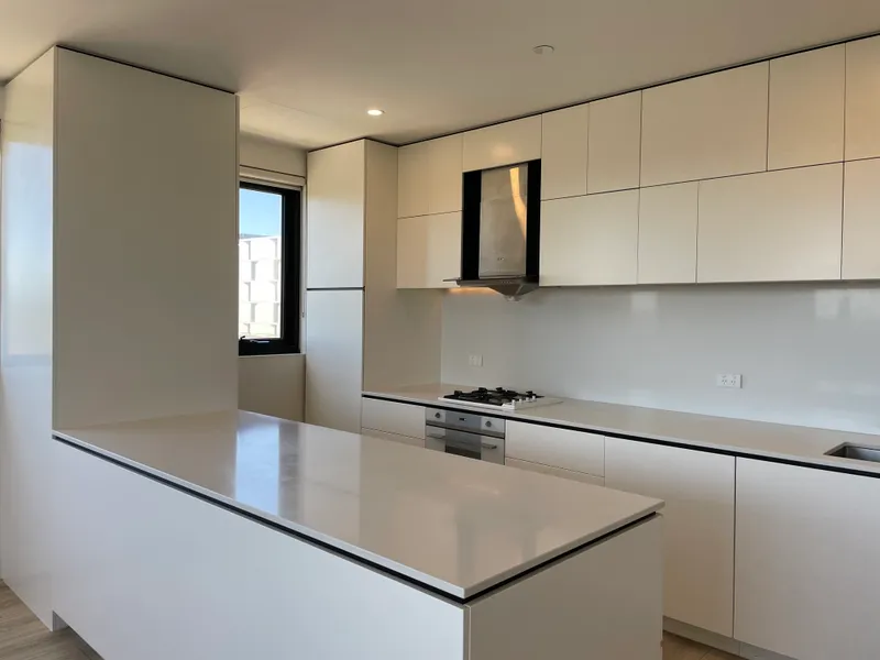 Super Central Box Hill Sophistication