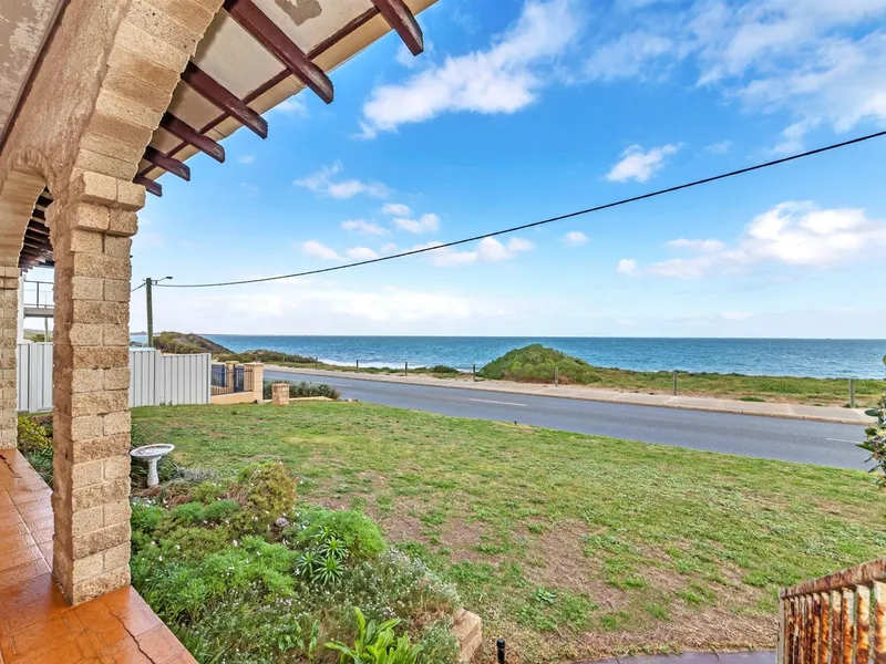 Stunning Ocean Views Over Warnbro Sound