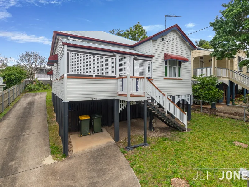 Renovated Four Bedroom In The Heart Of Annerley