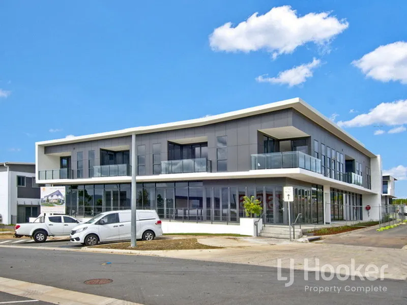 Sophisticated Studio Apartment!