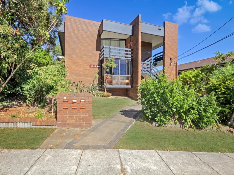 Stylish 1-Bedroom Unit in Vibrant Kelvin Grove