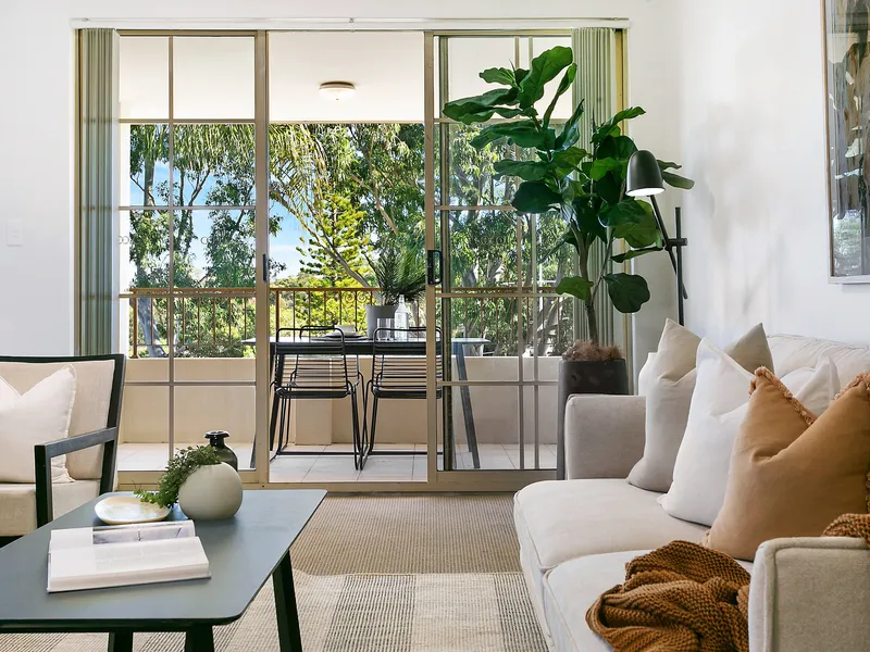Spacious sunny apartment promises village lifestyle