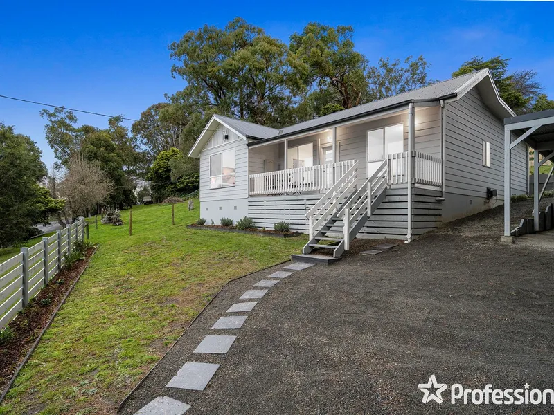 STUNNING ENTERTAINER WITH ARGUABLY THE BEST VIEW IN AUSTRALIA