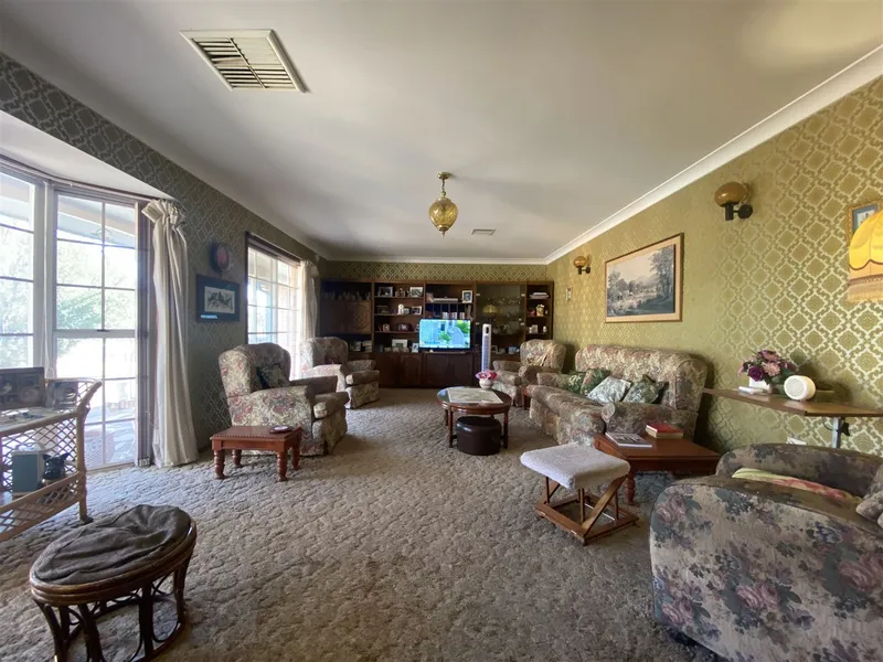 Solid Home Where Size Really Does Matter!