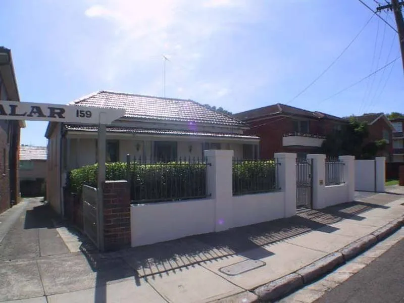 Conveniently Positioned One Bedroom Apartment