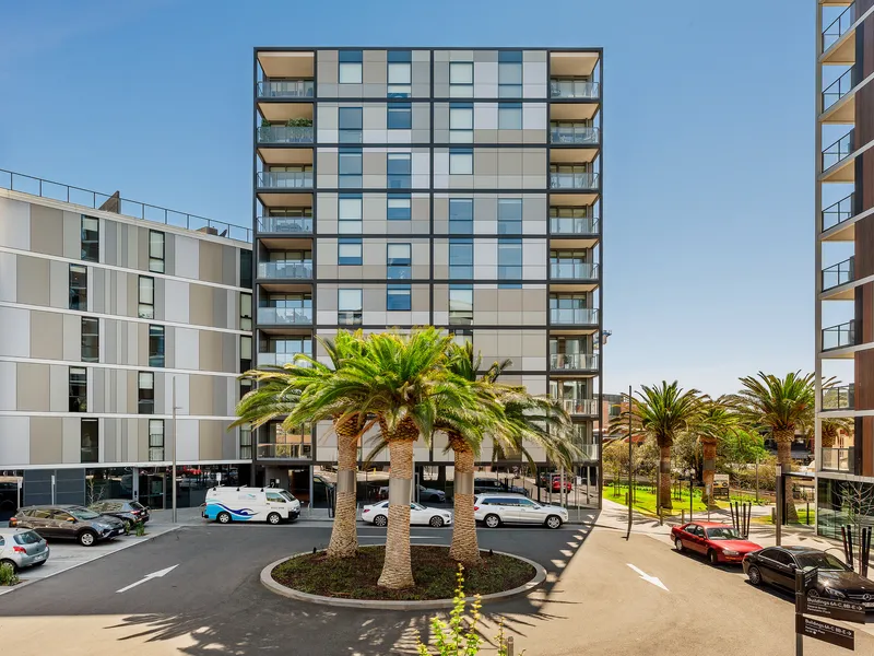 Modern Apartment in The Heart of Armadale
