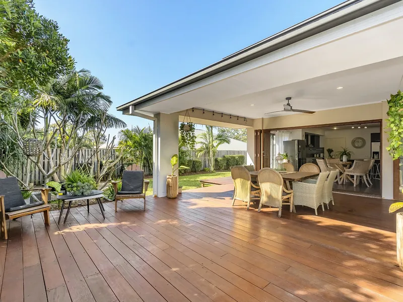 Elegant and Spacious - The Perfect Family Home