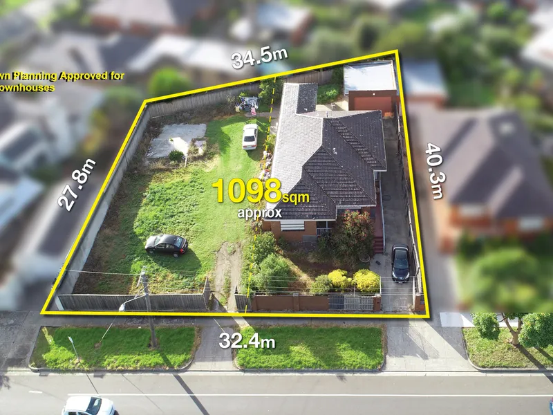 Plans x 4 Townhouses on 1098sqm