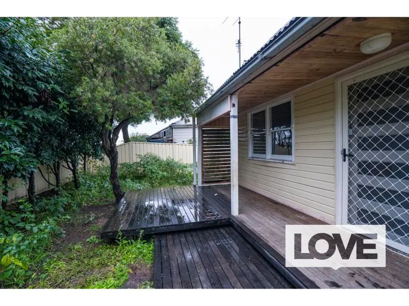 Great home in quiet location - offers over $320 per week