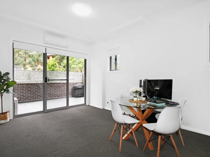 One Bedroom Apartment Plus Study in Ideal Location