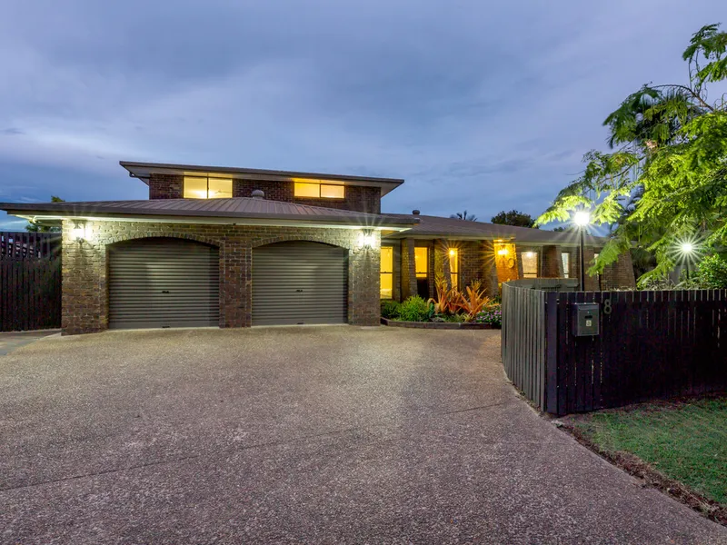 HUGE HOME IN CENTRAL LOCATION