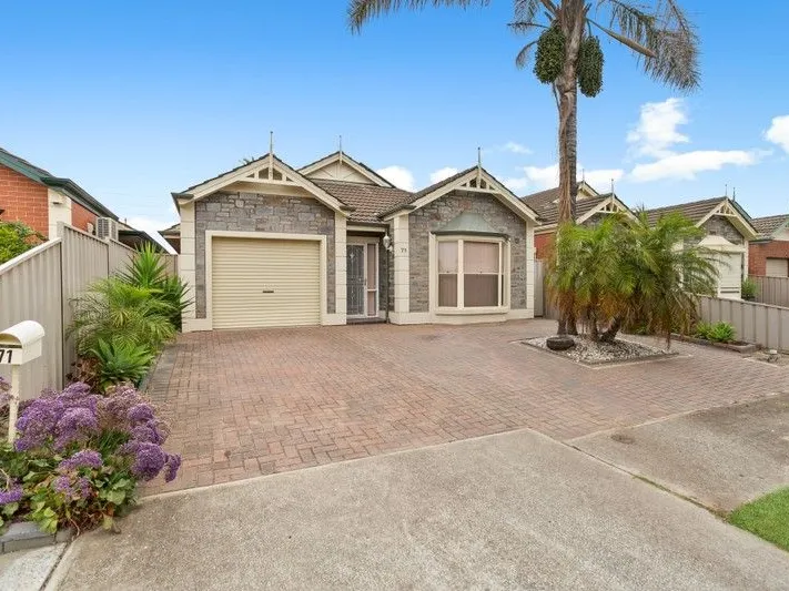 Impressive Three Bedroom Family Home (Pets Negotiable)