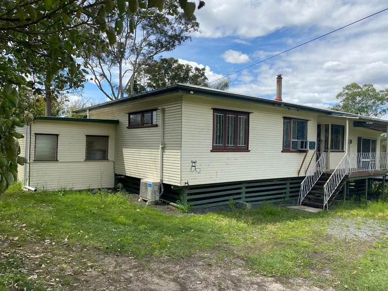 Inground Pool, 3 Bedroom, Greenbank location