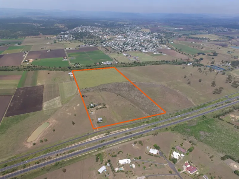 Huge property on the edge of the township of Gatton!  Massive $$ Price Reduction