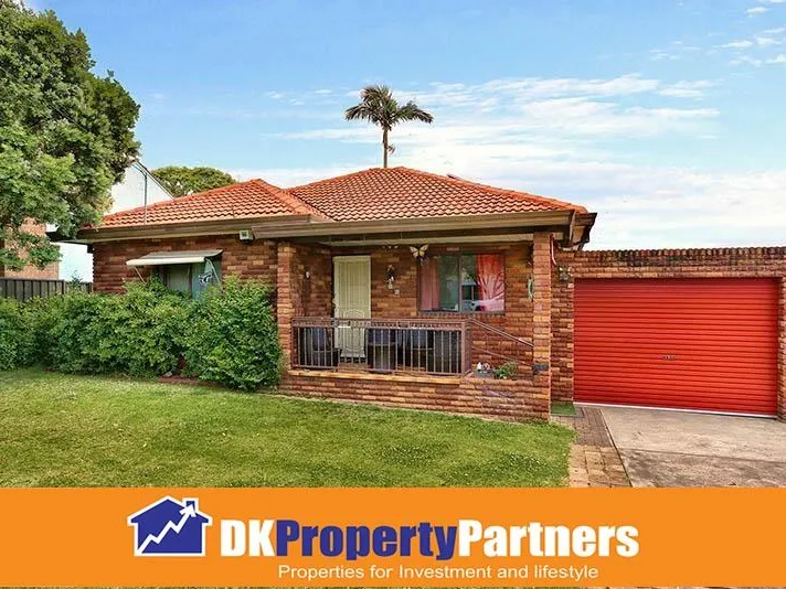 FULLY RENOVATED BRICK HOME IN CONVENIENT LOCATION!!!